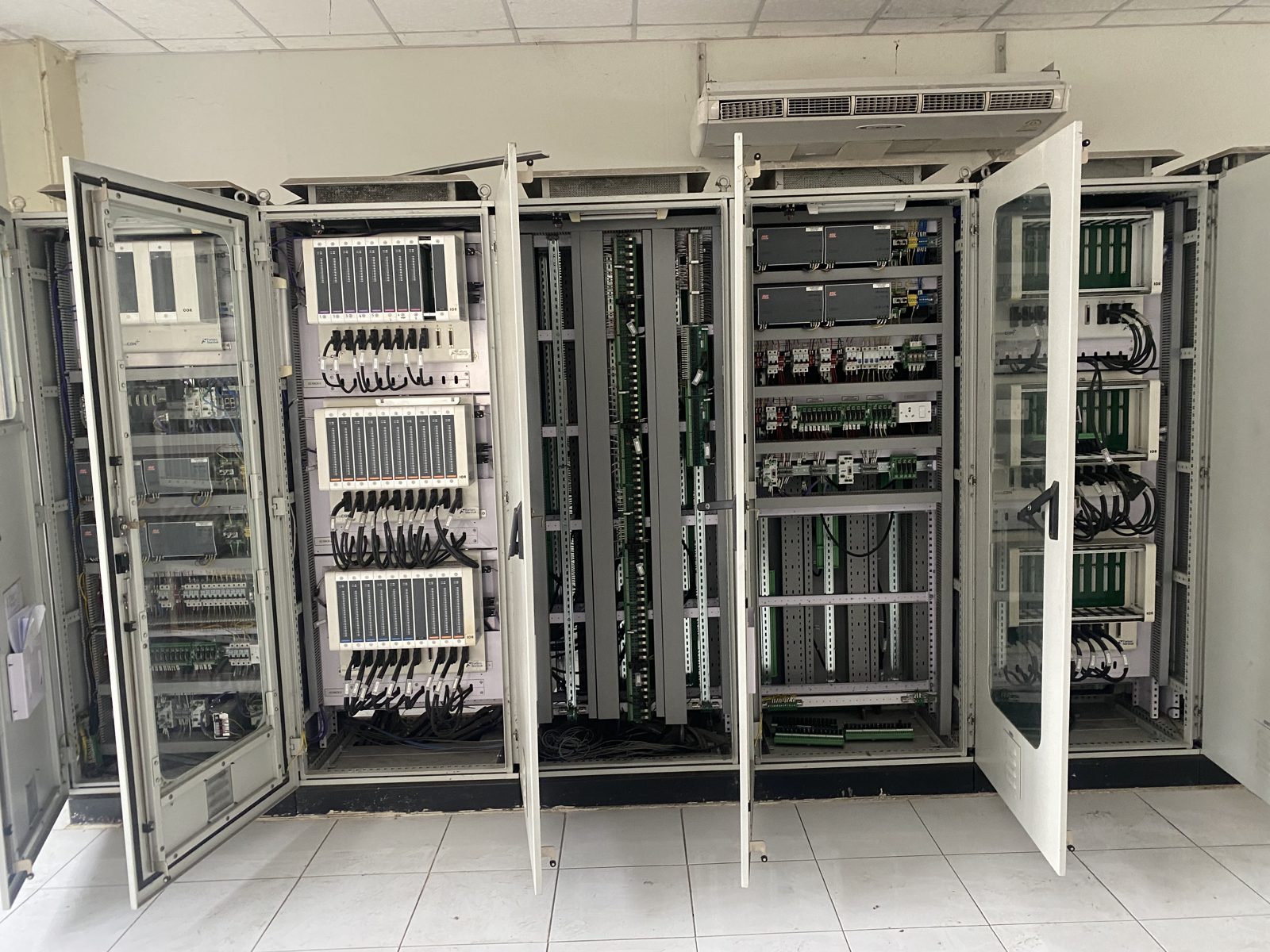 IKOL engineering team on site